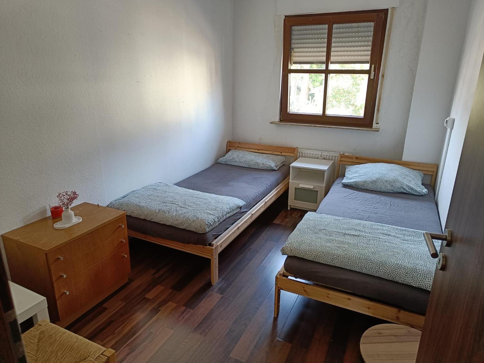Ferienwohnung Mit 123Qm Fuer 8 Personen Mit Sehr Grossem Garten, Einfache Innen-Ausstattung Lipcse Kültér fotó
