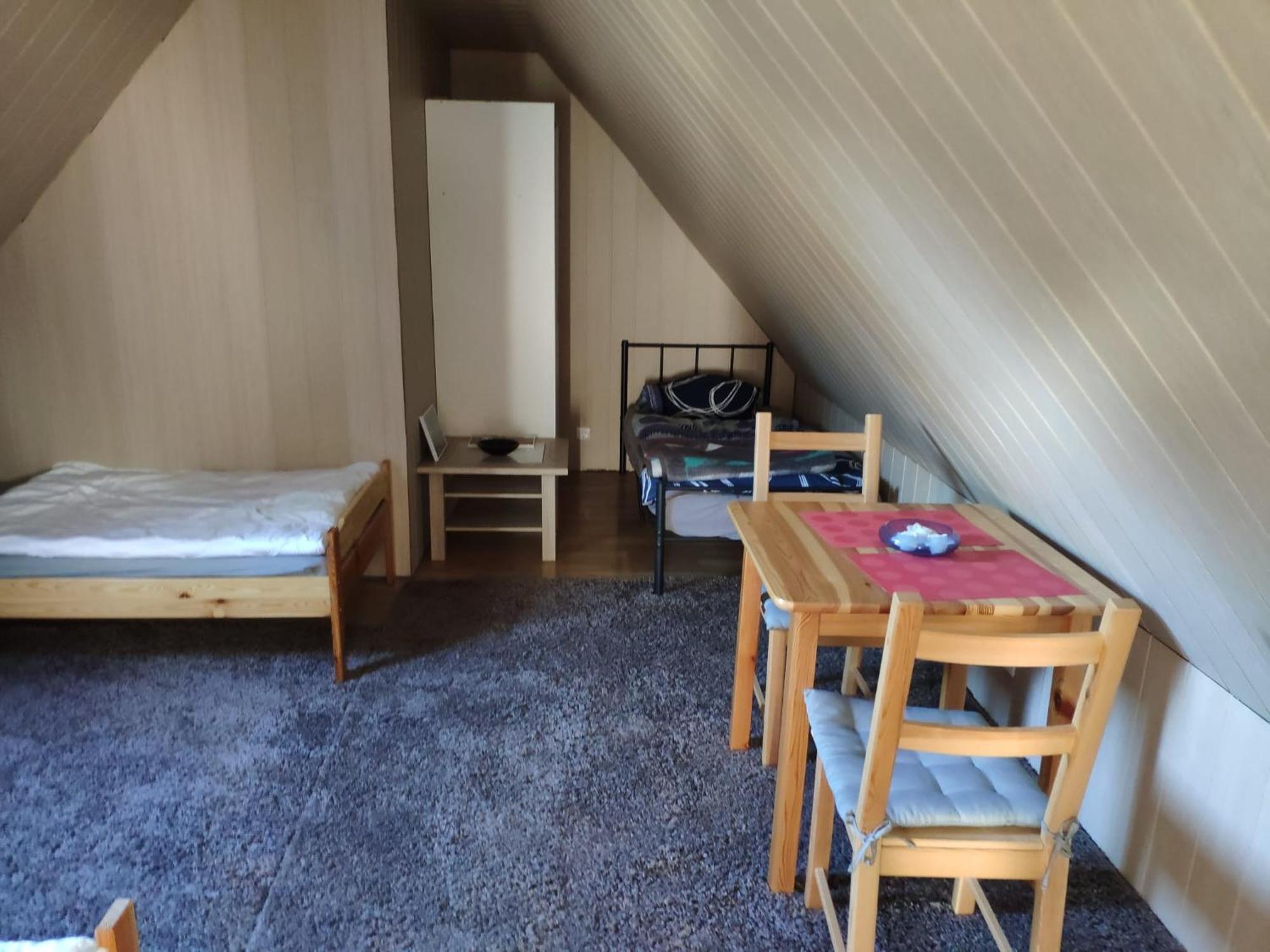 Ferienwohnung Mit 123Qm Fuer 8 Personen Mit Sehr Grossem Garten, Einfache Innen-Ausstattung Lipcse Kültér fotó