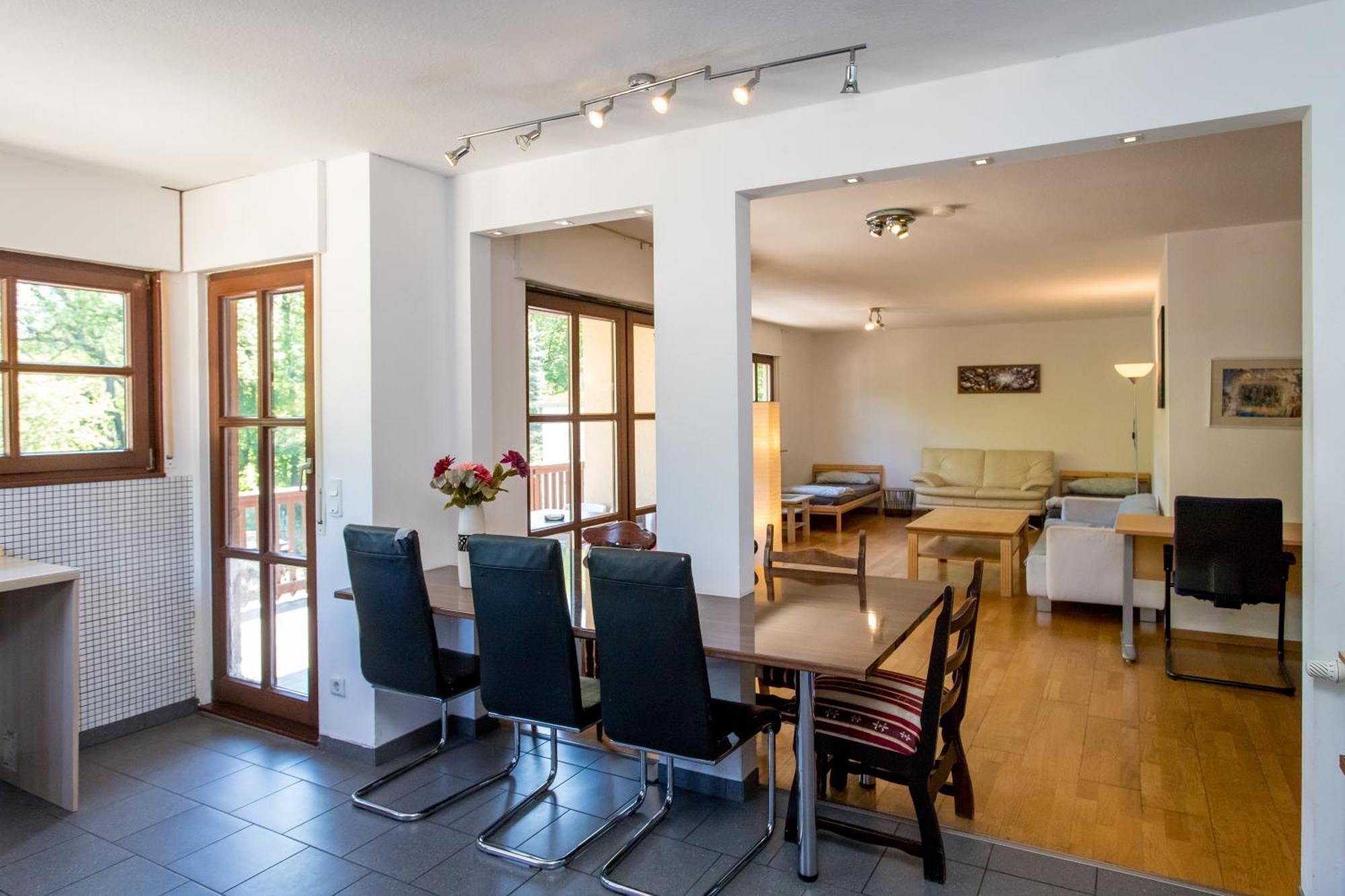 Ferienwohnung Mit 123Qm Fuer 8 Personen Mit Sehr Grossem Garten, Einfache Innen-Ausstattung Lipcse Kültér fotó